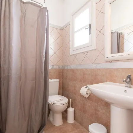 Apodrasi Aparthotel 3*