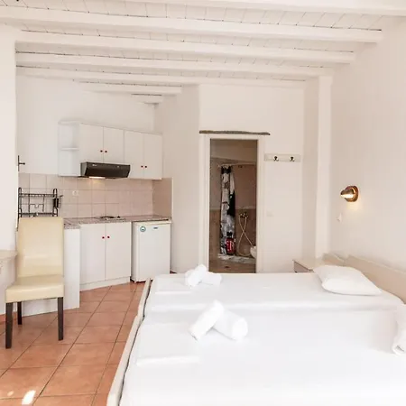 Apodrasi Aparthotel 3*